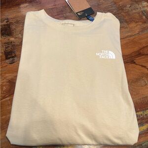 NWT North Face Men’s Long Sleeve